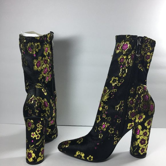 Cape Robbin Women's Floral Fabric Sock Bootie 7 - Picture 7 of 11